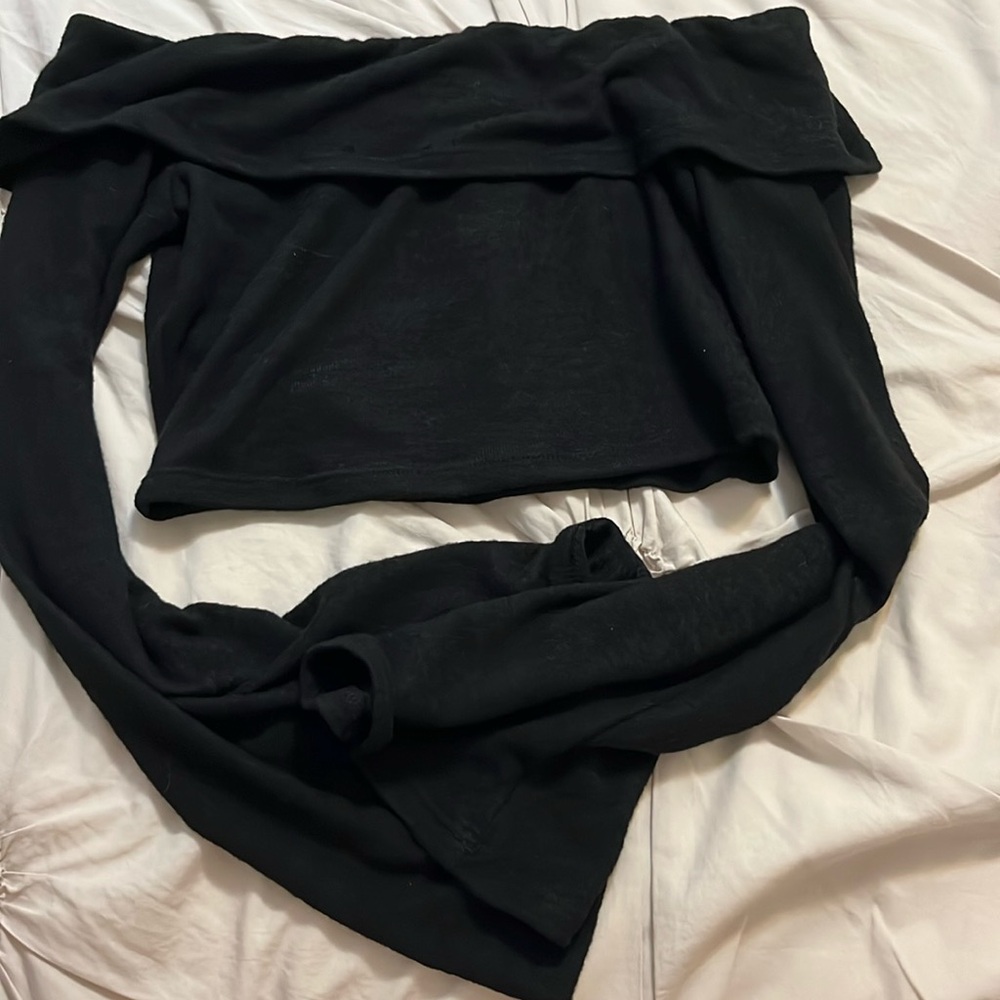 black crop top